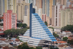 BLUE TREE PREMIUM LONDRINA