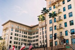 BEVERLY WILSHIRE, A FOUR SEASONS HOTEL